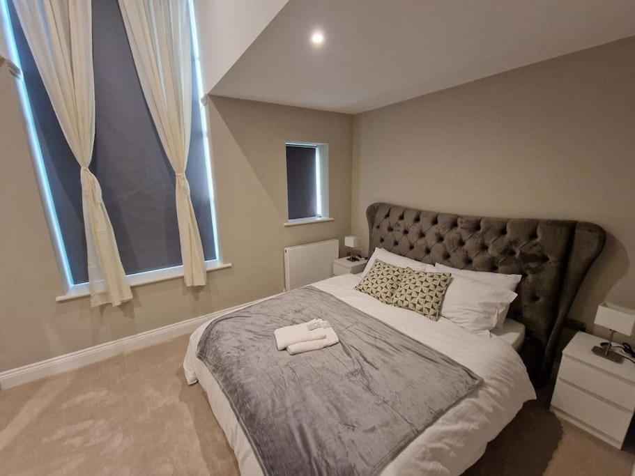 Stunning Newbuilt 3 Bed House Sleeps 9 Villa Edmonton Exteriör bild